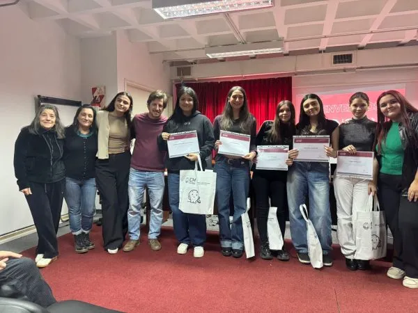 Entrega de Diplomas a alumnos/as de las ACAPS 2025