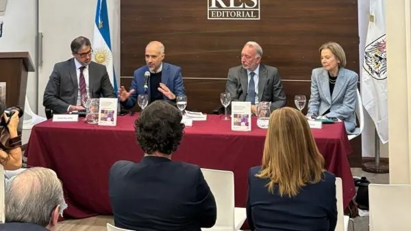 Presentación del libro “Experiencias comparadas de participación ciudadana y rendición de cuentas en el Poder Judicial”